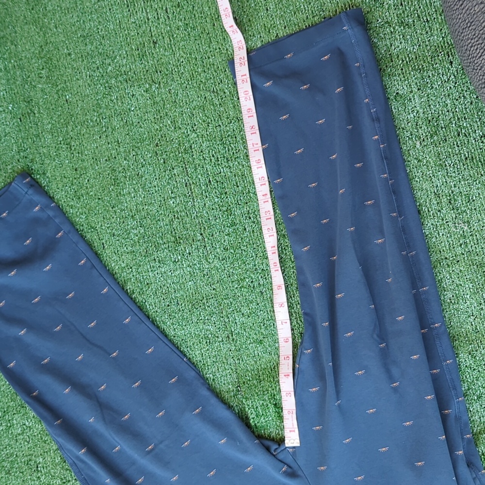 Faherty x Roller Rabbit pajama pants - Picture 5 of 7
